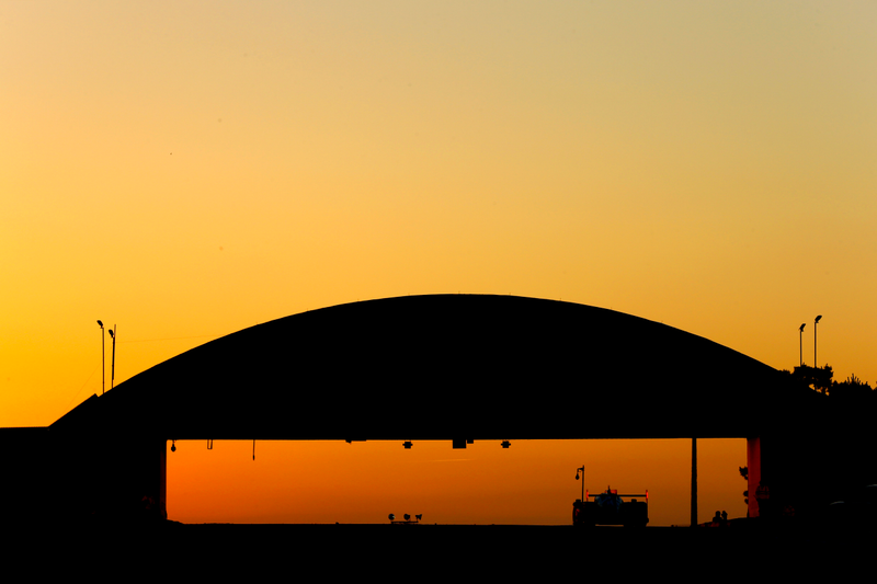 Illustration for article titled The 24 Hours Of Le Mans In 12 Stunning Photos